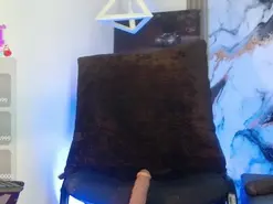 Amateur Free Live Porn of agatha_monfort1