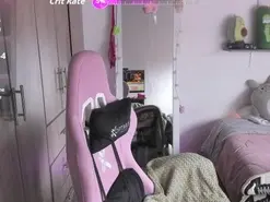 Amateur Live Sex Cam of saralolo420