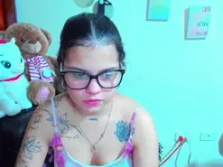 Amateur Live Sex of Emma_boo