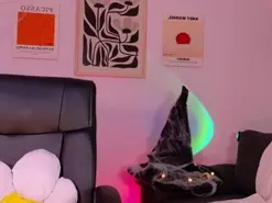Amateur Free Porn Cam of ViolettCastel