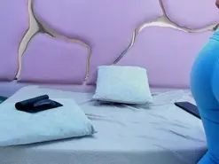 Amateur Watch Live Sex Cams of AlisoMoon72