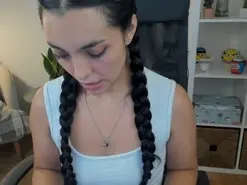 Amateur Nude Webcam of Summer_evans
