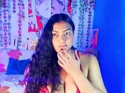 Amateur Sex Cam of Vicky_Miller_27