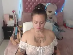 Amateur Live Sex Cam of patty_squirt
