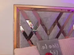 Amateur Private Sex Chat of Ashley_petit