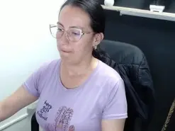 Amateur Live Sex Cam of Lauryn_Jones