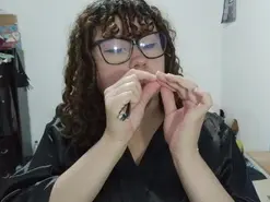 Amateur Live Porn of Curly_greeneyed