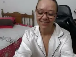 Amateur Watch Live Sex Cams of yeslluisa3072