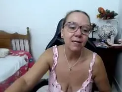 Amateur Adult Webcams of yeslluisa3072