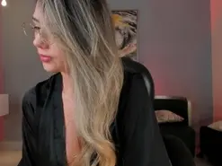 Amateur Live Sex Cam of ChloePreston