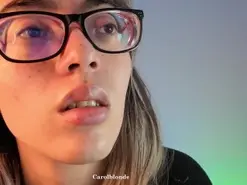 Amateur Free Porn Cam of carol_blonde