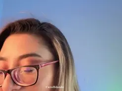 Amateur Live Porn of carol_blonde