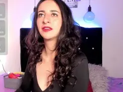 Amateur Free Porn Cam of Enola_holmess