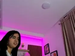Amateur Nude Webcam of mila_quinn
