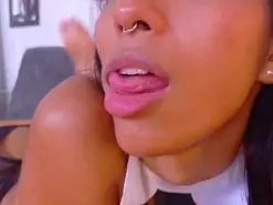 Amateur Nude Webcam of taty_miller