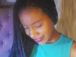 Amateur Nude Webcam of Blesiniha1