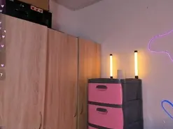 Amateur Live Sex Cam of Meow_damn