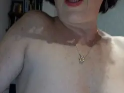 Amateur Live Sex Cam of emma-milf