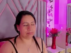 Amateur Live Porn of adri_rivera