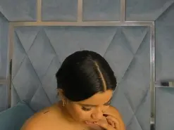 Amateur Live Sex of Lucy_asm