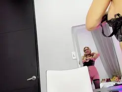 Amateur Free Porn Cam of samantha_mature