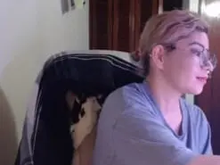Amateur Free Live Porn of Cyndi_rockefell