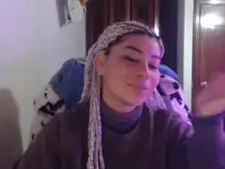 Amateur Live Sex Cam of Cyndi_rockefell