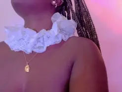 Amateur Nude Webcam of LoveQueen2