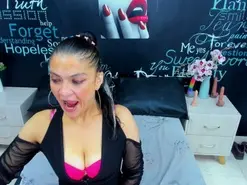 Amateur Nude Webcam of HornyRouse