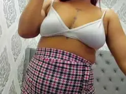 Amateur Sex Cam of AliceBlush