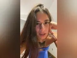 Amateur Live Sex Cam of Yungbixx1