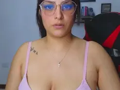 Amateur Live Porn of atenea_love