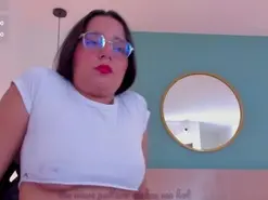 Amateur Private Sex Chat of lucy_blue28