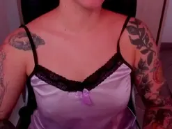 Amateur Adult Video Chat of lunaenvenus