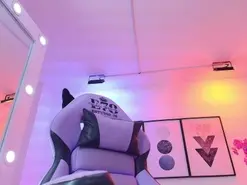 Amateur Free Live Porn of Madiie_t18