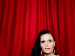 Amateur Live Porn of Julia_Divine
