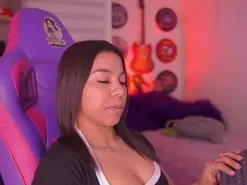 Amateur Watch Live Sex Cams of MadelynRose