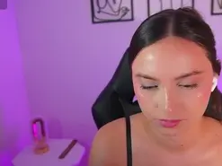Amateur Free Live Porn of AliceHarper1