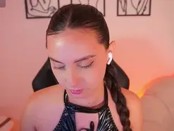 Amateur Free Live Porn of AliceHarper1