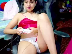 Amateur Live Sex Cam of Hairy_Young