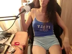 Amateur Live Sex Cam of MemiSecrets