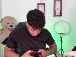 Amateur Live Sex Cam of yoximanuelprime