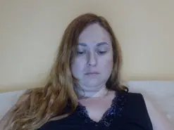 Amateur Live Sex Cam of zara_red