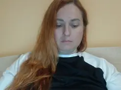 Amateur Live Sex Cam of zara_red