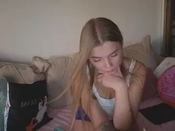 Bongacams Live Sex Cam of Trusty-dottie