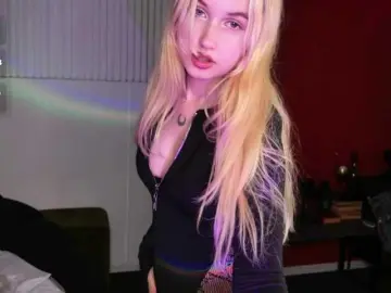 Bongacams Watch Live Sex Cams of LillyEyess