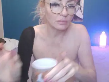 Bongacams Sex Chat of NADINNNE