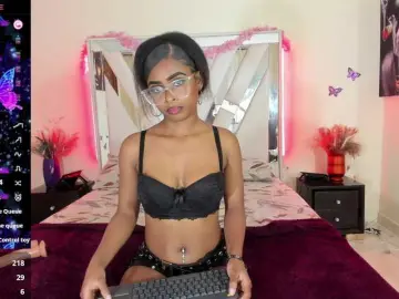 Bongacams Free Live Porn of scarlet-snout