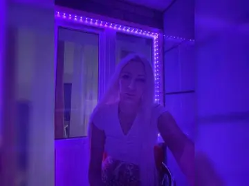 Bongacams Sex Cam of Cosmos13131