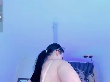 Bongacams Watch Live Sex Cams of kittybluuee